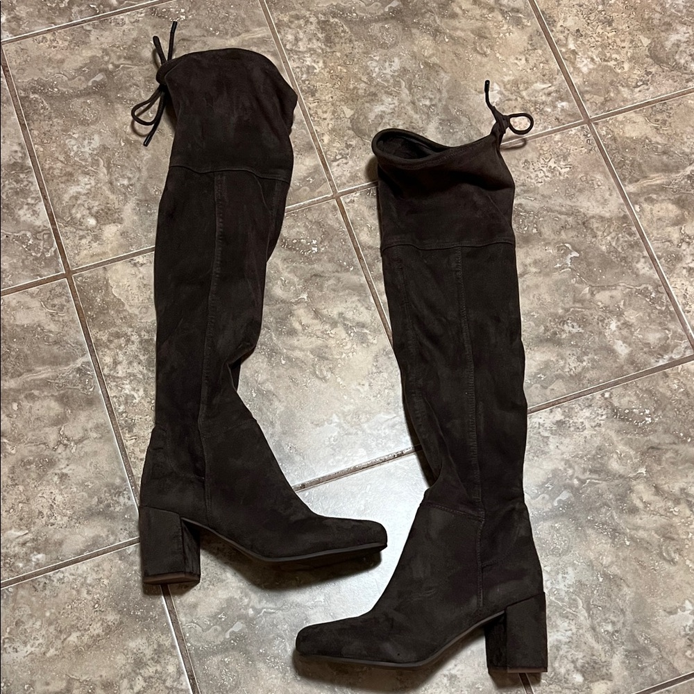 Elegant Black Over-the-Knee Boots